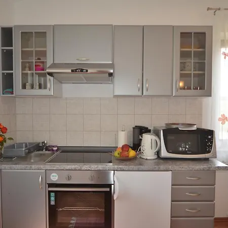 Apartment Mari Studio *